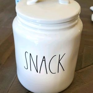 Rae Dunn Snack Container